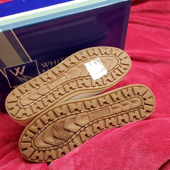 New White Mountain Women's Tamasha Winter Boots, Size 8 (see notes), color White - Picture 3 of 4